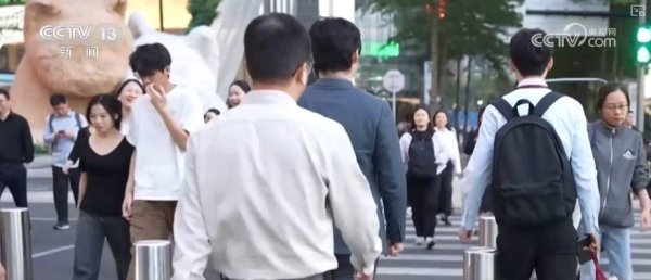在线股票平台 创业“礼包”让敢闯敢试创业者底气更足 多举措精准发力稳企业